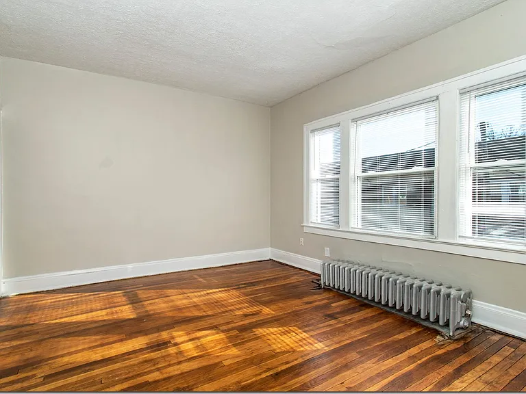 17001 Madison Ave — Photo 6