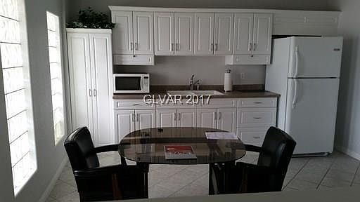 3rd image of 736 N Kiel St #0