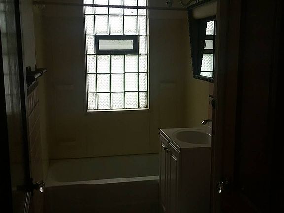 5th image of 6716 Ontario Ave