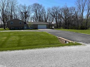1470 N County Rd #800, Hamilton, IL 62341