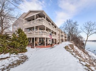1741 Cliffs Lndg #202F, Ypsilanti, MI 48198