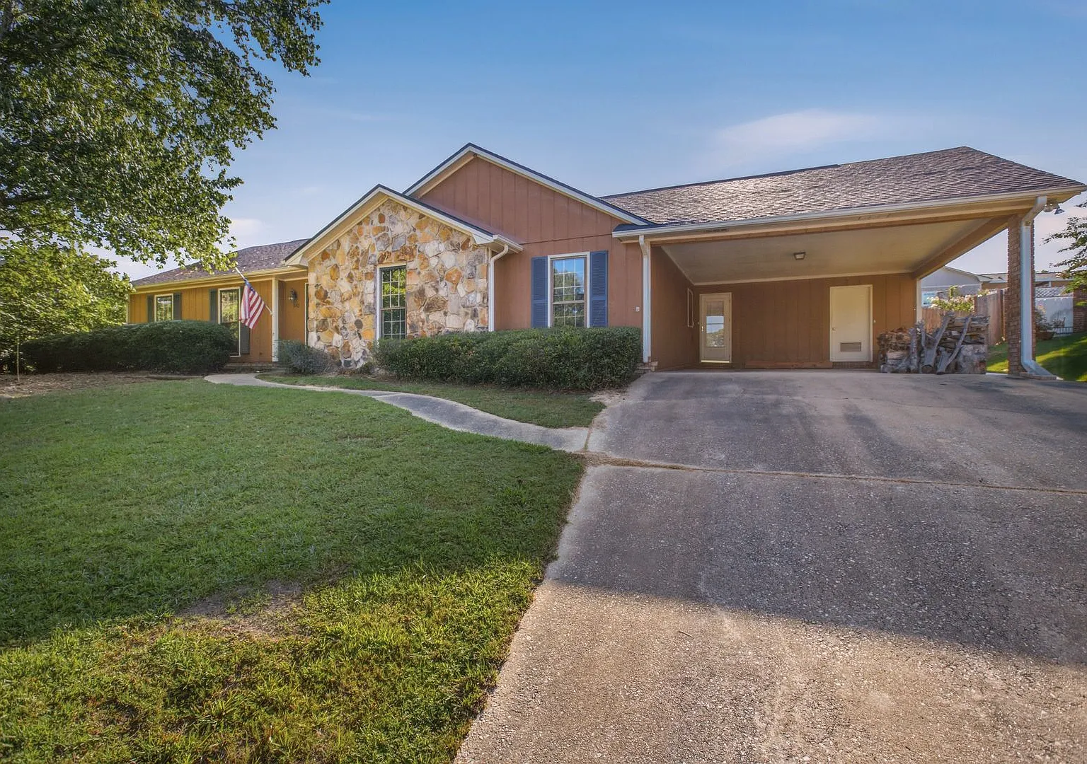 For Rent In North Columbus! Available Now! — Photo 2