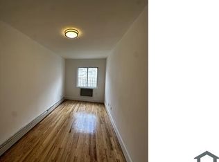 808 Freeman St APT 1, Bronx, NY 10459