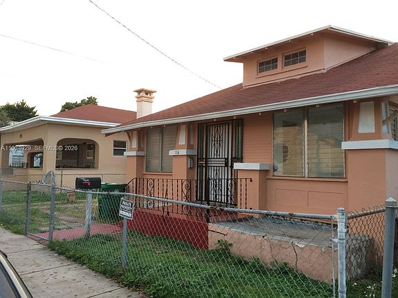 3rd image of 114 NW 10th Ave
