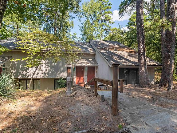 2nd image of 234 Holly Hill Cir Ste 108-B