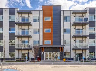 360 Harvest Hills Way W #106, Calgary, AB T3K2S1