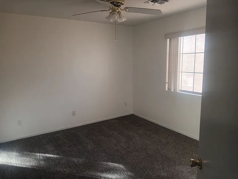 1428 E Hidalgo Ave — Photo 12