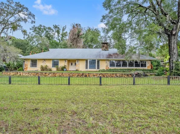 25325 Exeter Pl, Mount Plymouth, FL 32776