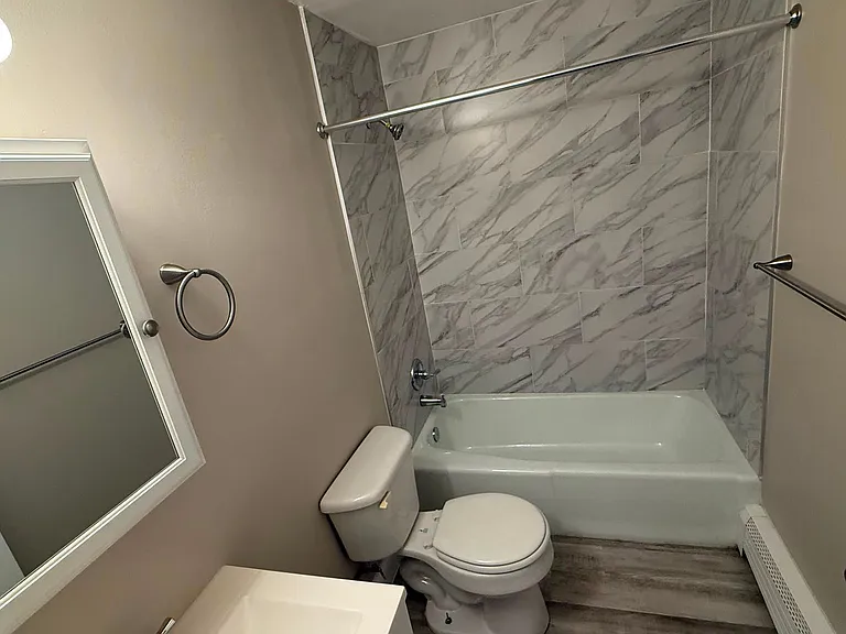 Henry Terrace 3 — Photo 12