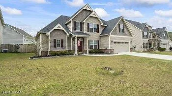 4 bed, 3.5 bath, $2,300 — Photo 2