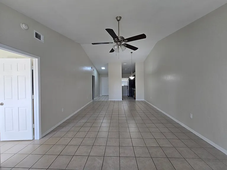 4815 Triton Ct E #11 — Photo 10
