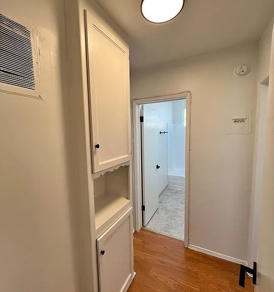1130 S Clark Dr #5 — Photo 7