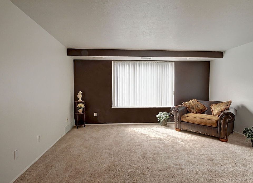 Ridgewood apartment 1
