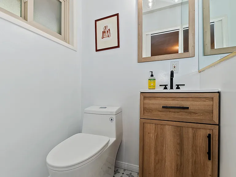 24581 Horst Dr — Photo 20