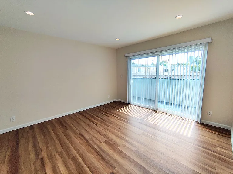 4617 Willis — Photo 38