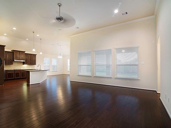 5th image of 12503 Agate Ln