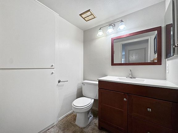 4th image of 9415 Gold Coast Dr Unit B7