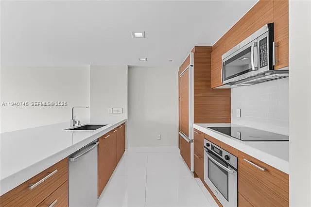 Building Photo - 50 Biscayne Blvd #3601