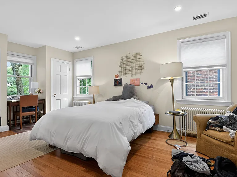 4825 Butterworth Pl NW — Photo 25