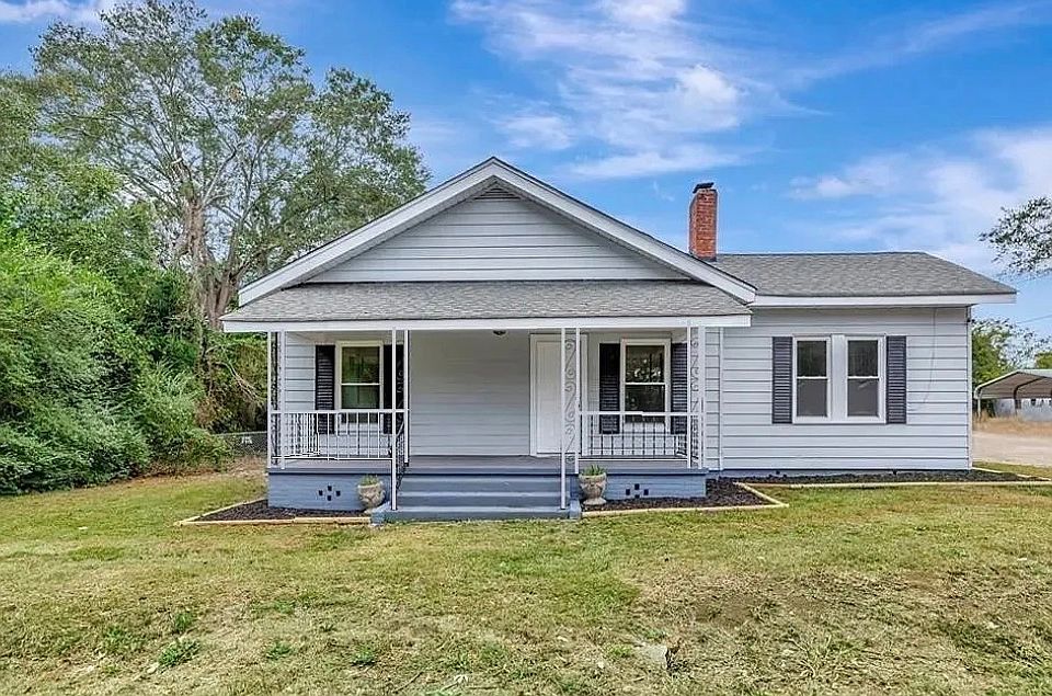 1st image of 208 Hampton St