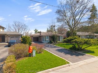 502 Falgarwood Dr, Oakville, ON L6H1N3
