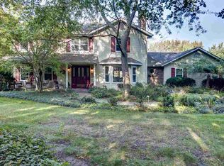 11844 S Gate Rd, Roscoe, IL 61073