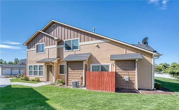 Building Photo - 9117 W Brogan Dr