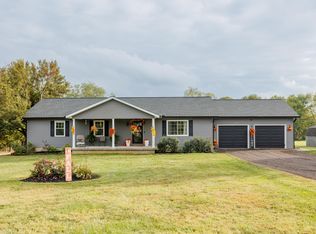 2755 Old Somerset Rd, New Lexington, OH 43764