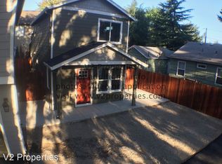 12636 SE Tibbetts St UNIT B, Portland, OR 97236