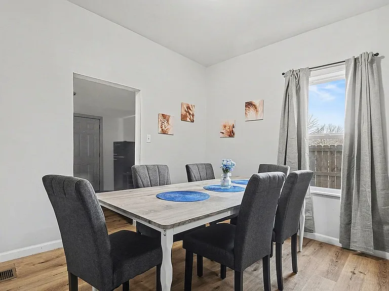 709 Napier St #1 — Photo 12