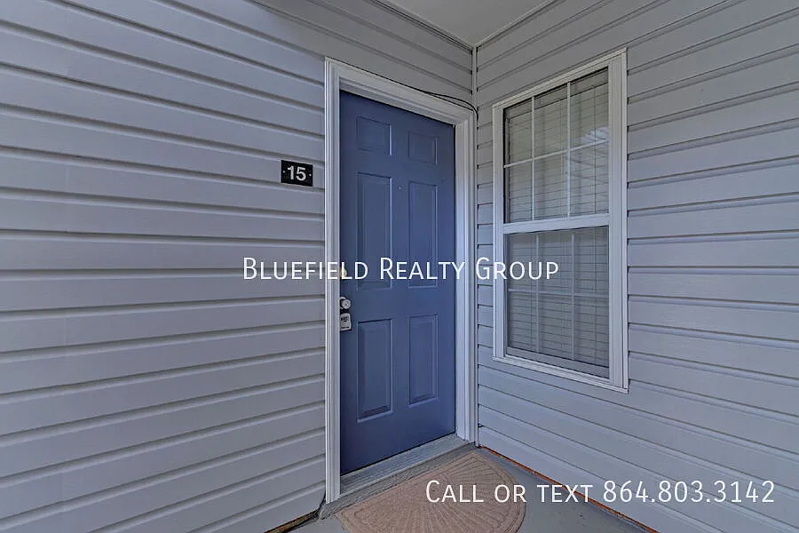 Welcome to Parkview Condos! This beautifully updated first-floor 2 bed, 2 bath condo near Eastsid... — Photo 3