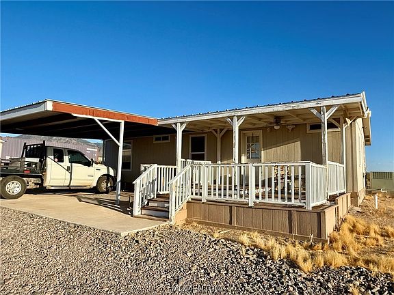 3rd image of 15692 Ironwood Drive