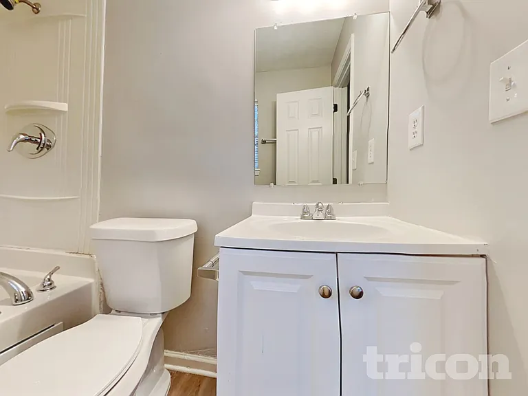 4702 Bullock Ln — Photo 10