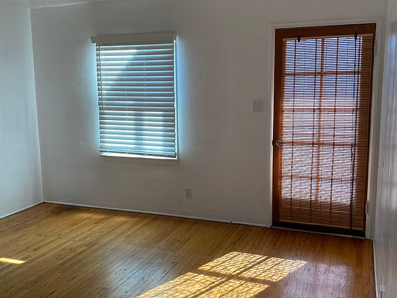 5th image of 2417 Mayberry St