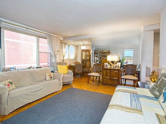 3rd image of 400 E 85th St APT 21B