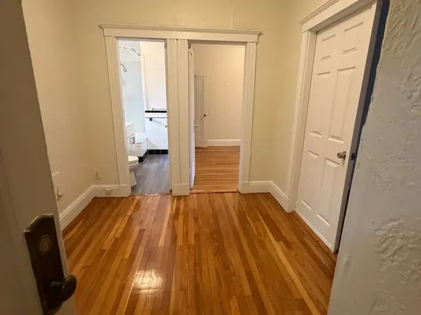 1810 Commonwealth Ave #15A, Brighton, MA 02135