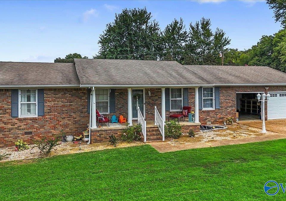 1st image of 2008 Saxton Dr