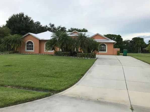 2225 SE 9th Avenue, Okeechobee, FL 34974
