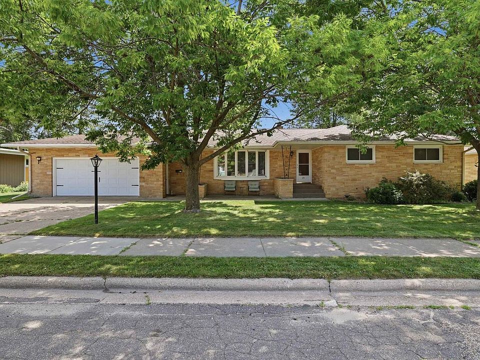 1st image of 211 MEADOW STREET