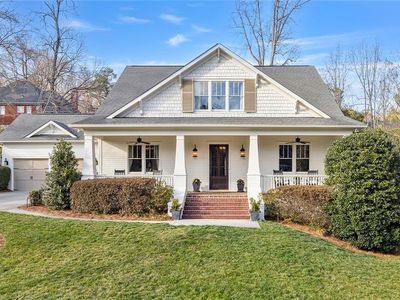 750 E Powderhorn Rd, Sandy Springs, GA, 30342