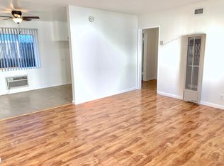 6537 Woodley Ave APT B, Van Nuys, CA 91406