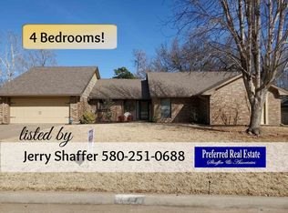 2114 Twin Dr, Duncan, OK 73533