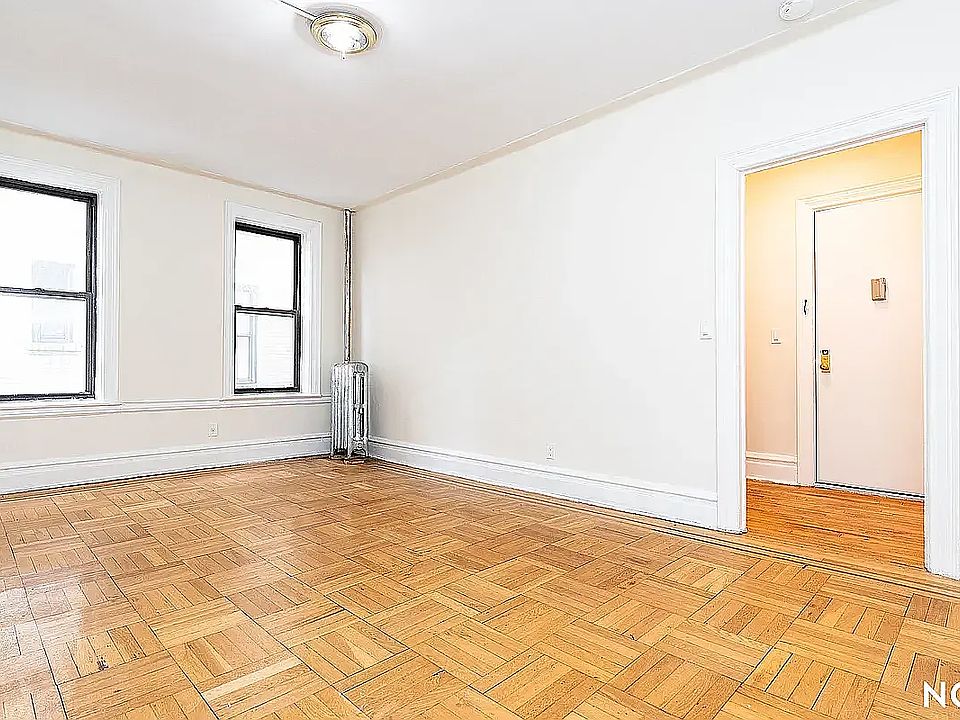 1st image of 11921 Metropolitan Ave APT 4n