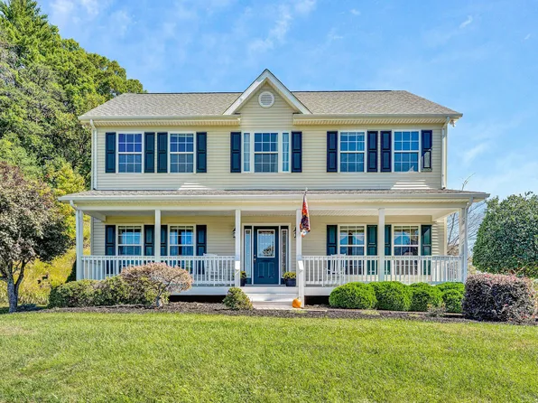 7580 Mount Chestnut Rd, Roanoke, VA 24018