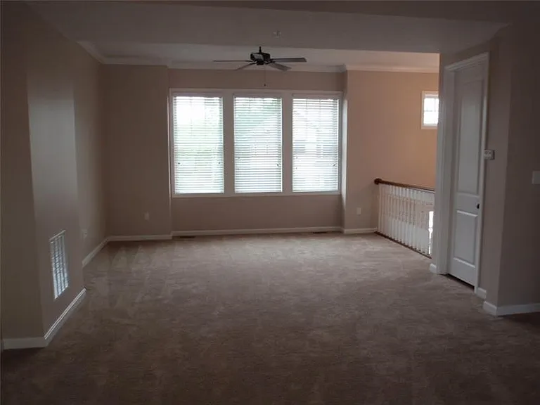 290 Venango Trl — Photo 7