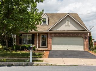 342 Cambridge Ln, Lititz, PA 17543