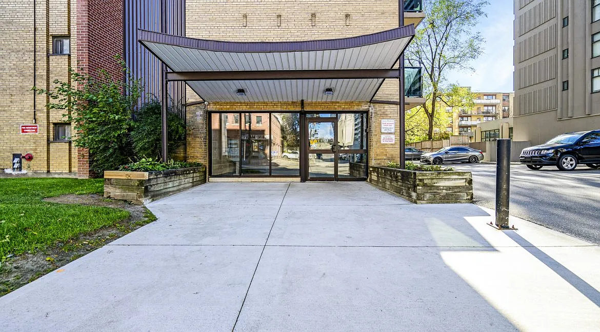 839 Roselawn Avenue — Photo 2