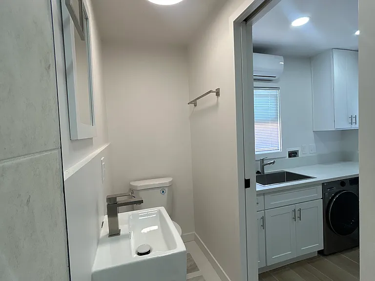2444 Fairmount Ave #B — Photo 10