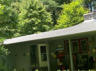 188 Hampton Creek Rd, Roan Mountain, TN 37687