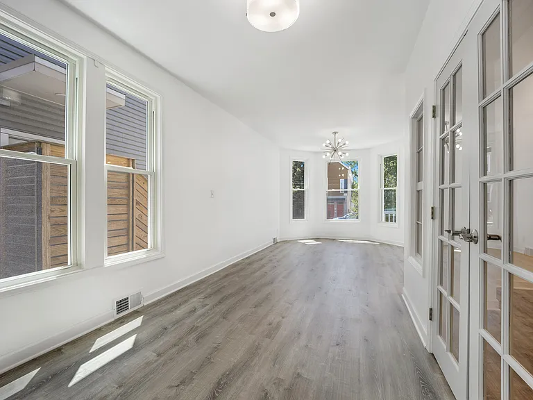 1933 N Monticello Ave #1 — Photo 5